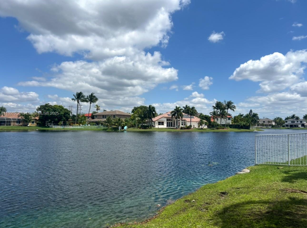 STONERIDGE LAKE ESTATES P - Residential