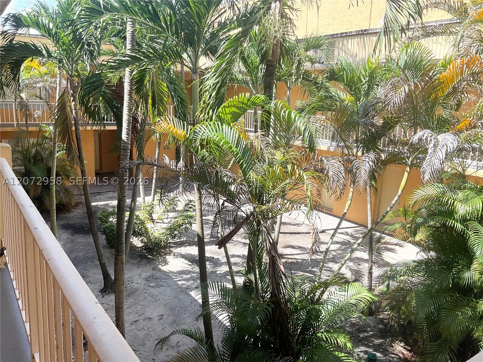 17901 NW 68th Ave T207, Hialeah FL 33015