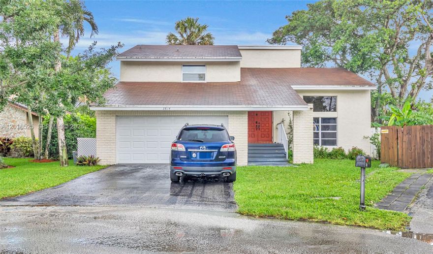 Great Location in Coral Springs, at The Crossings. This is a 3 Bedrooms, 2.5 Bathrooms, 2 Car Garage house in a very quite community. Property is located in a cul-de-sac. No HOA.  Large Fenced Backyard. Laminate Flooring on Stairs and Downstairs,  and Tile on 2nd Floor.  Kitchen & Bathrooms have been well kept, offering clean and usable spaces.  Roof Oct, 2016.