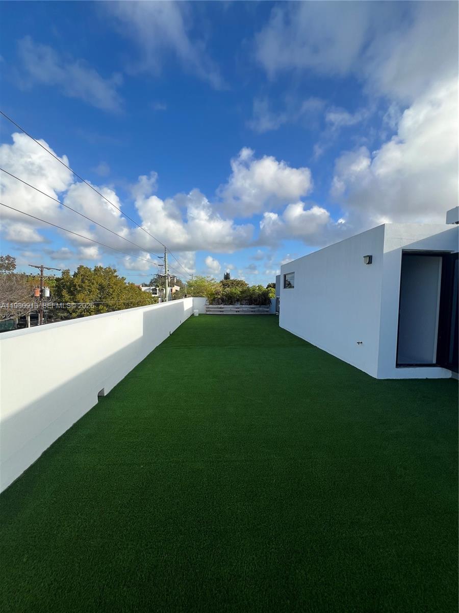 EAST SHENANDOAH - Residential