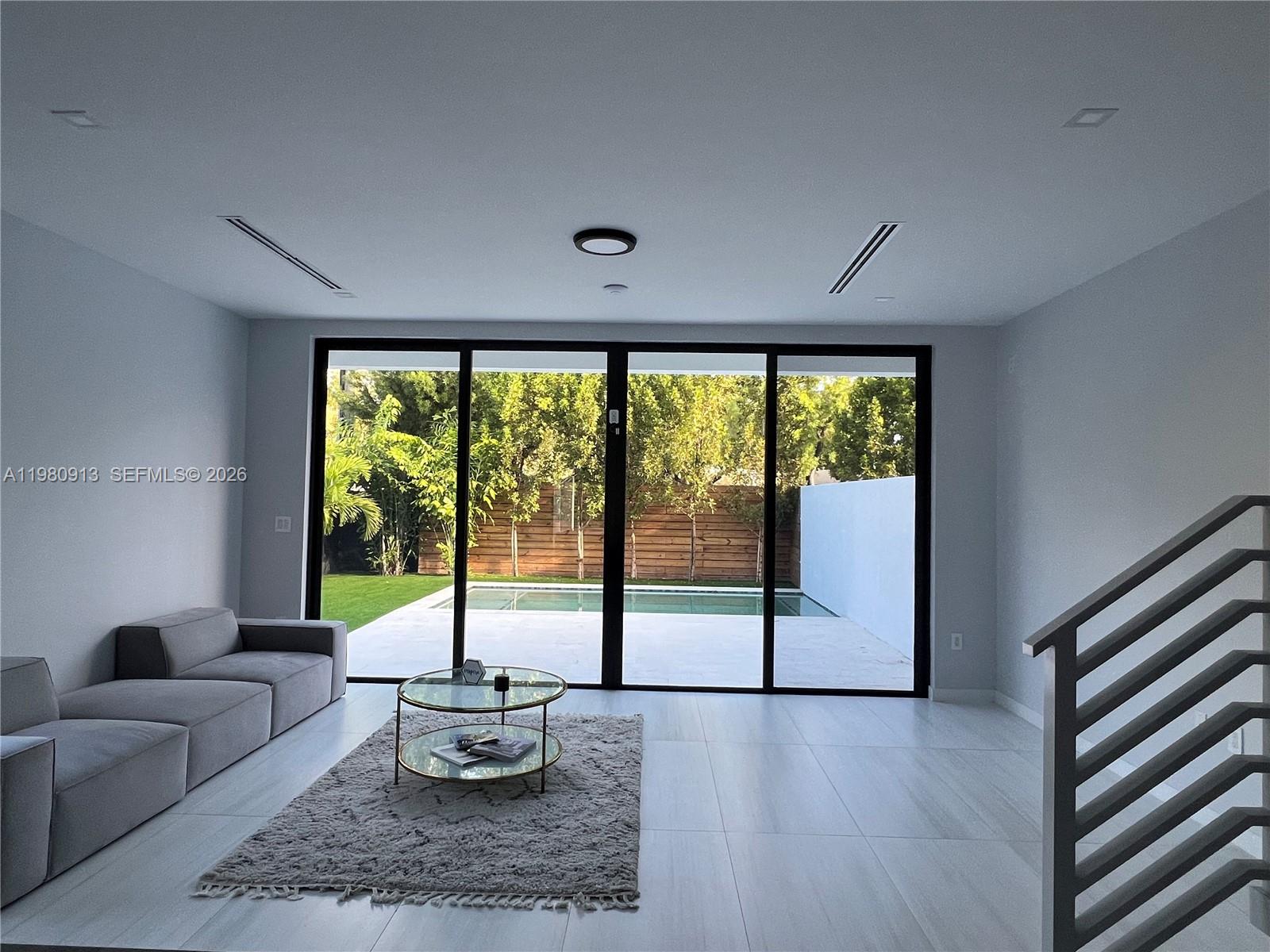 EAST SHENANDOAH - Residential