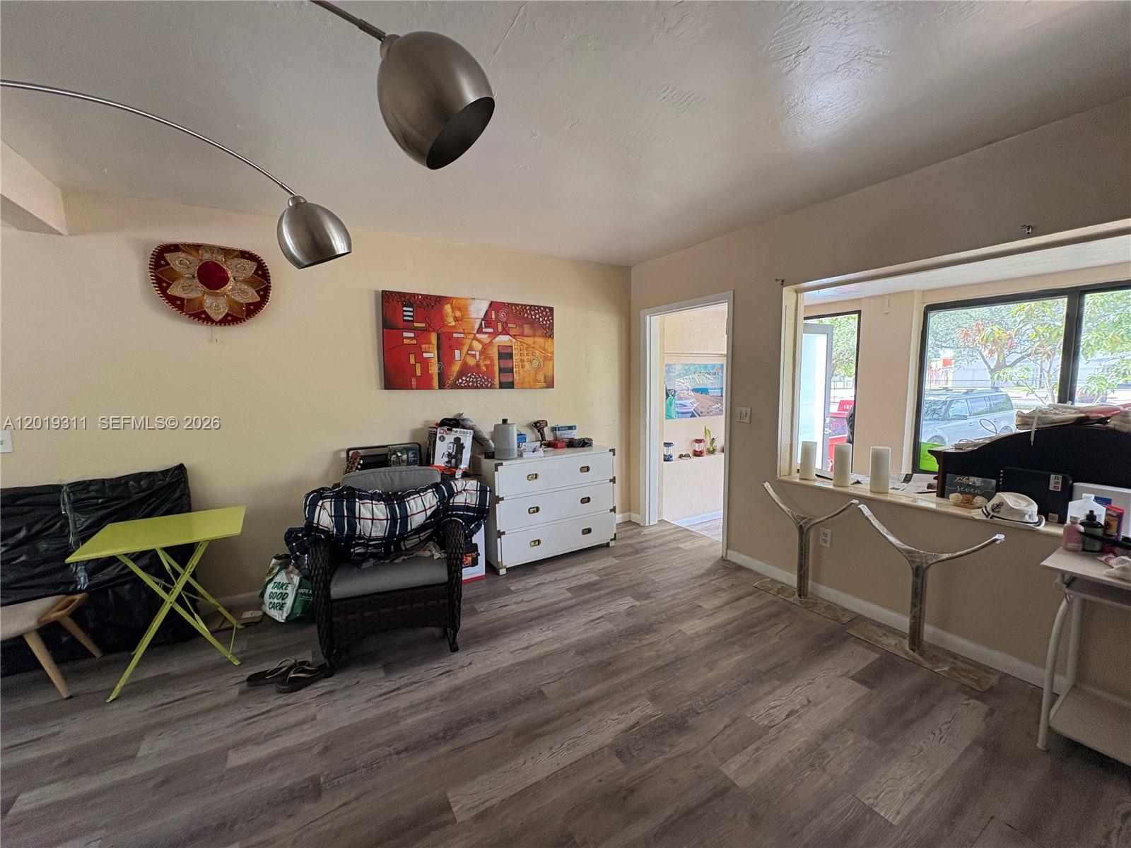 BREEZY HEIGHTS 1ST ADDN - Residential