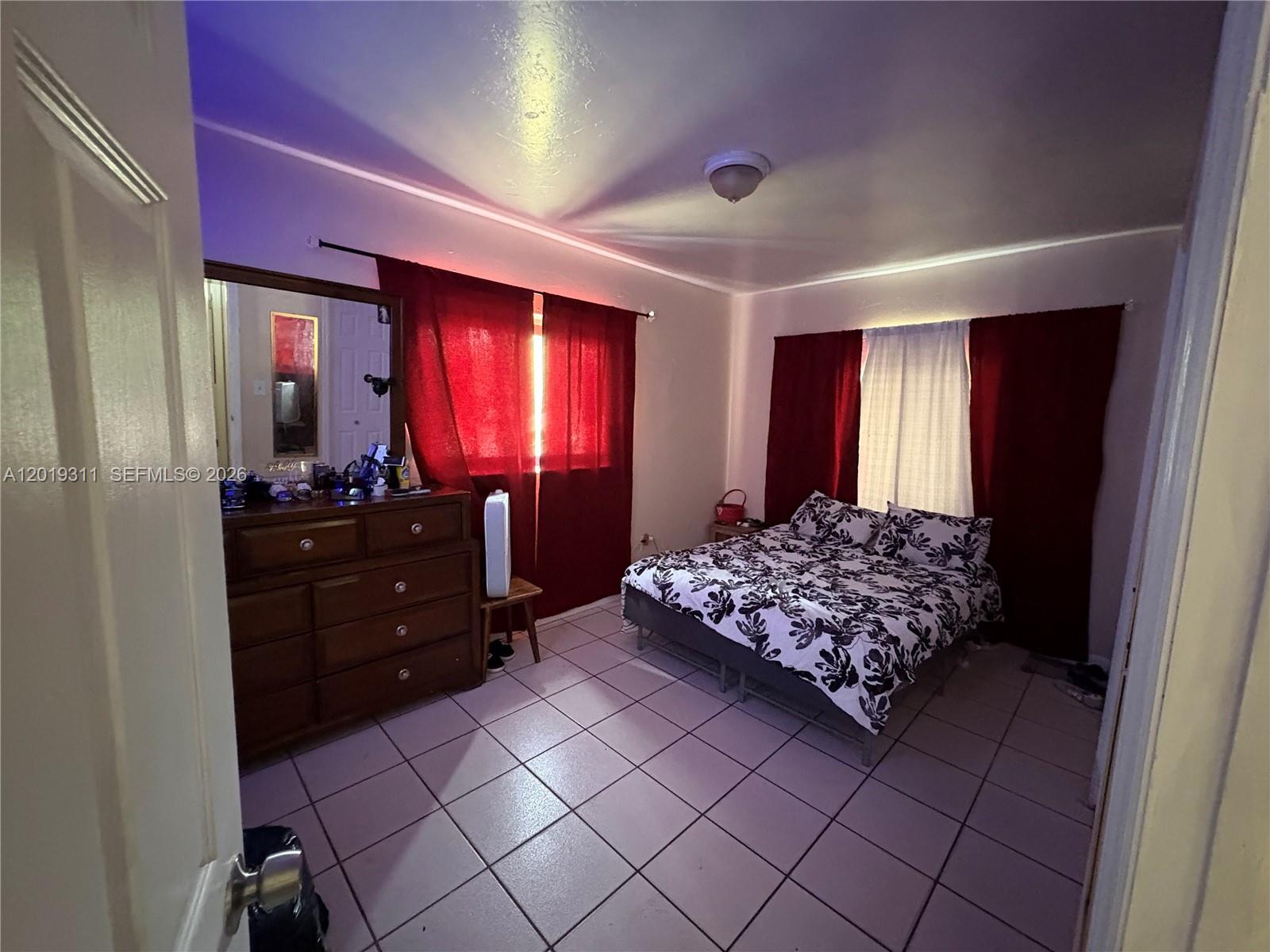BREEZY HEIGHTS 1ST ADDN - Residential