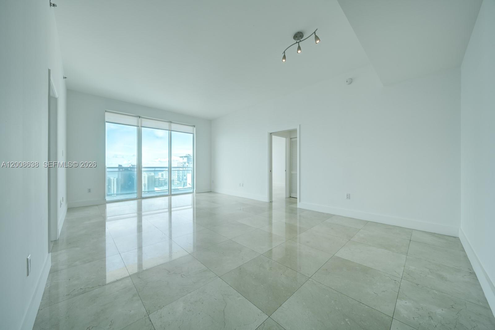 950 Brickell Bay Dr 4805