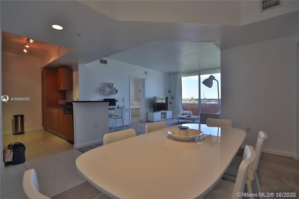 VENTURE AT AVENTURA WEST - Residential Lease