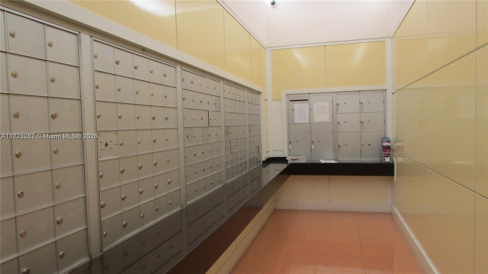 VENTURE AT AVENTURA WEST - Residential