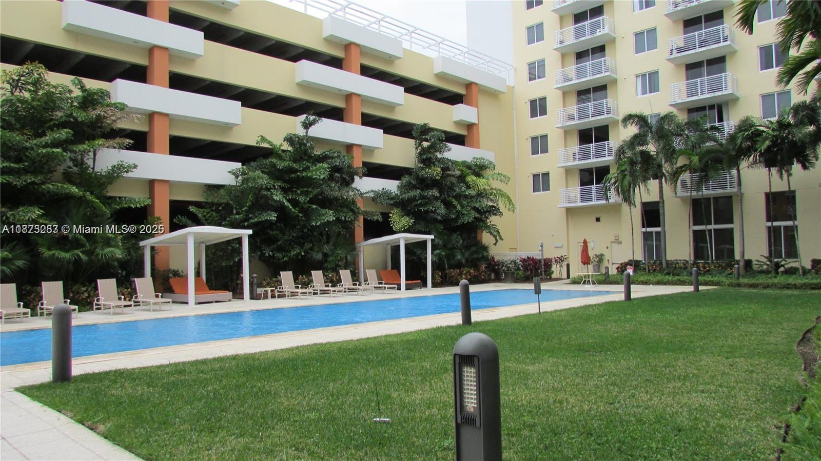 VENTURE AT AVENTURA WEST - Residential