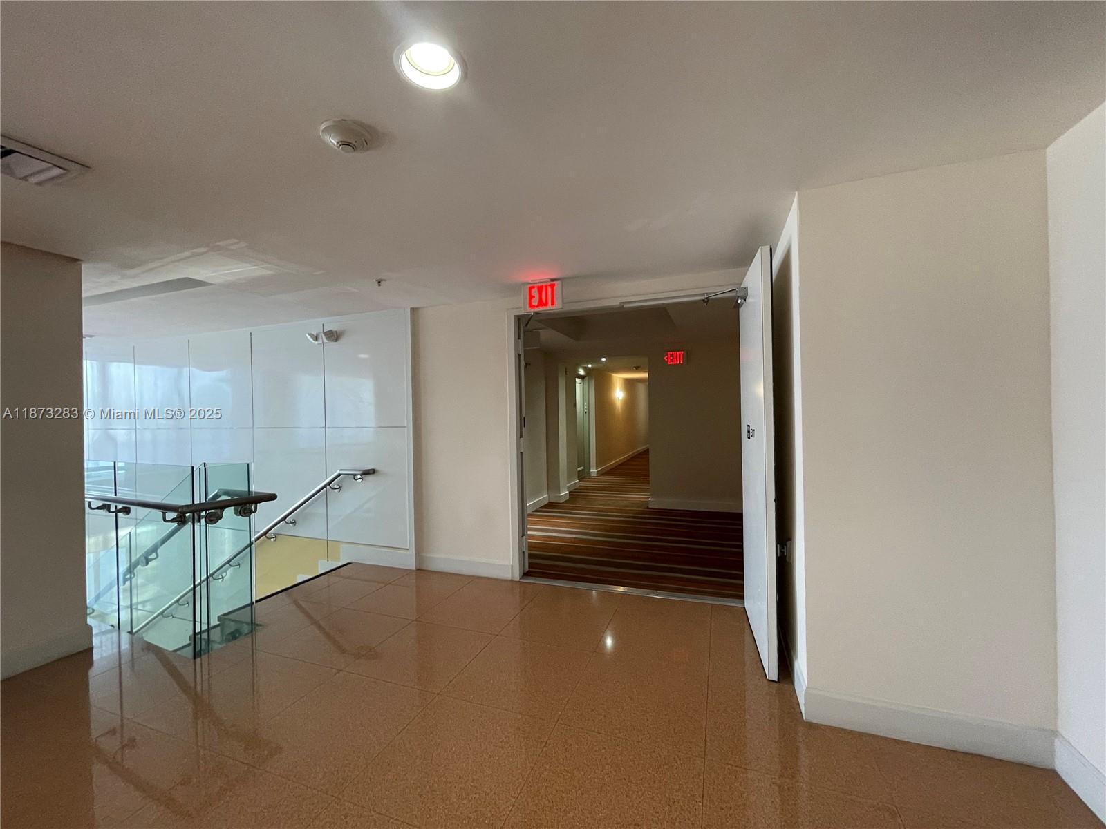 VENTURE AT AVENTURA WEST - Residential