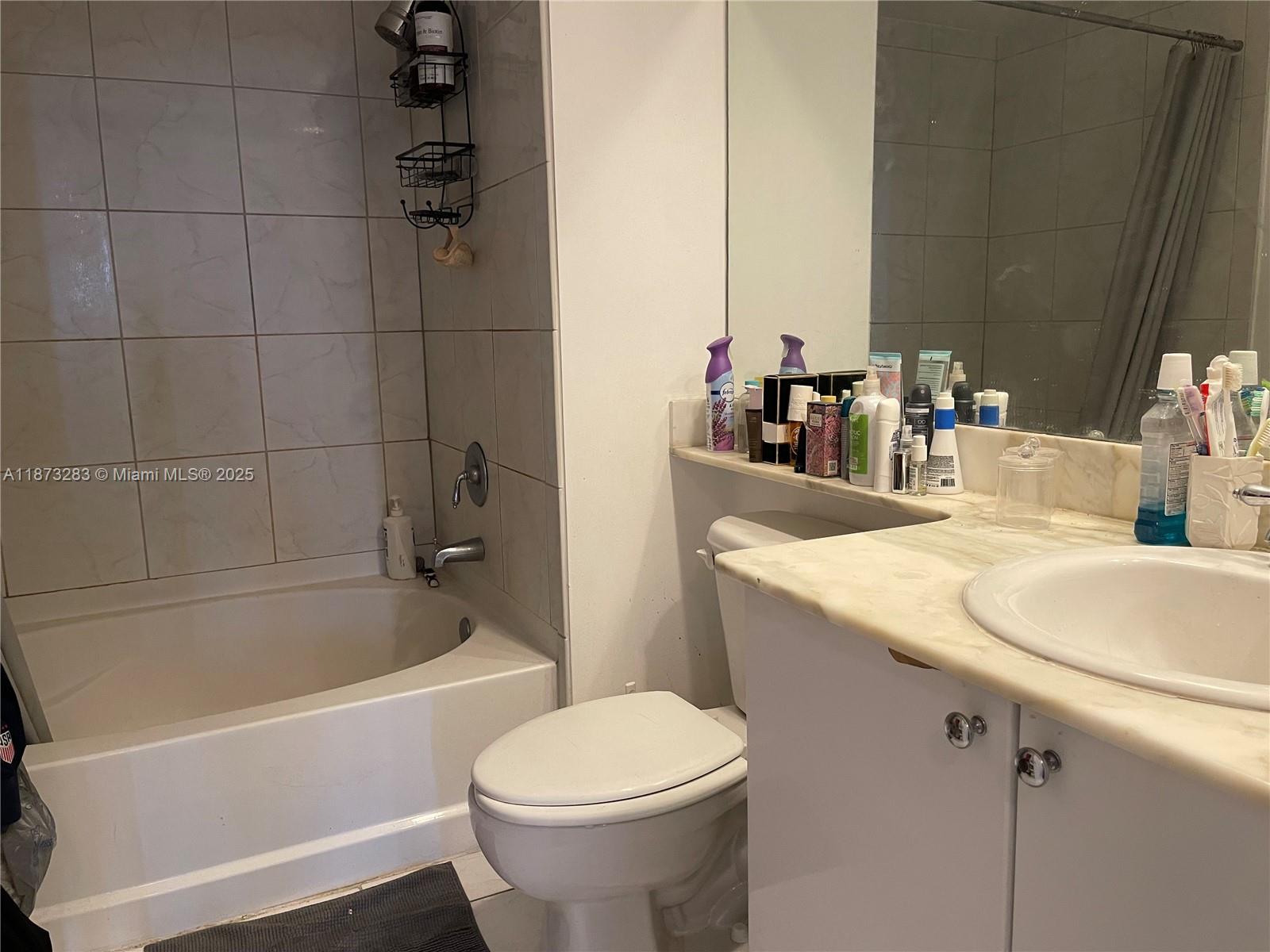 VENTURE AT AVENTURA WEST - Residential