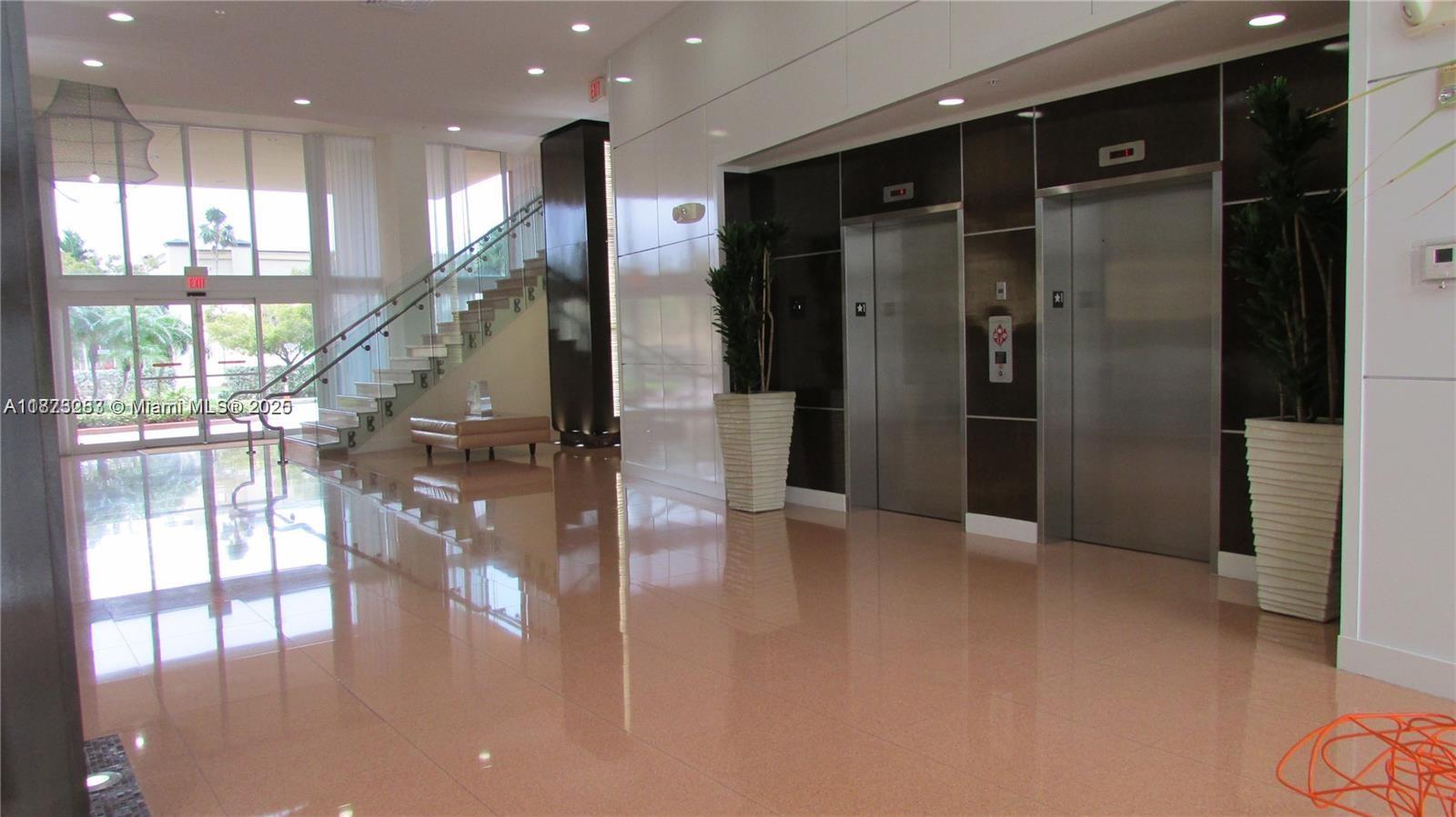 VENTURE AT AVENTURA WEST - Residential