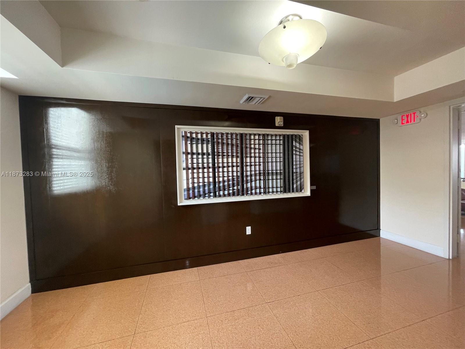 VENTURE AT AVENTURA WEST - Residential