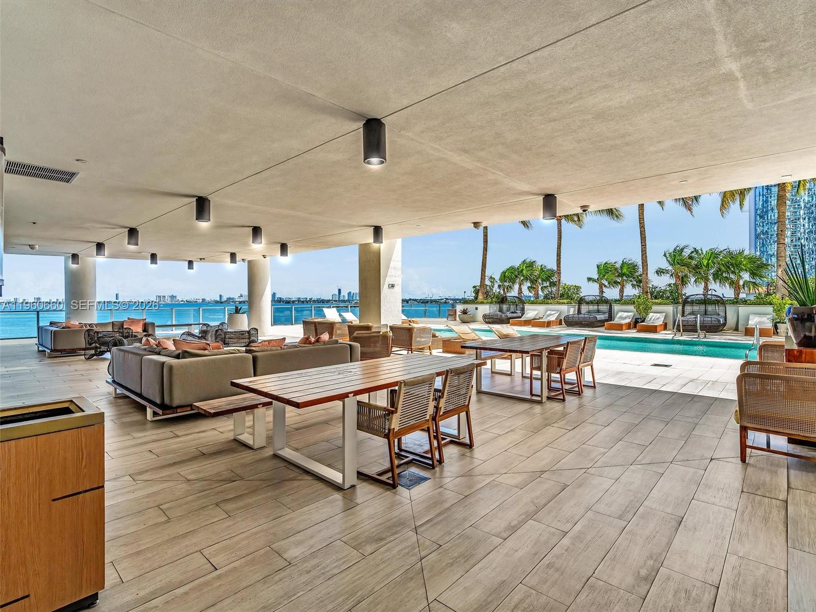 BISCAYNE BEACH CONDO - Residential
