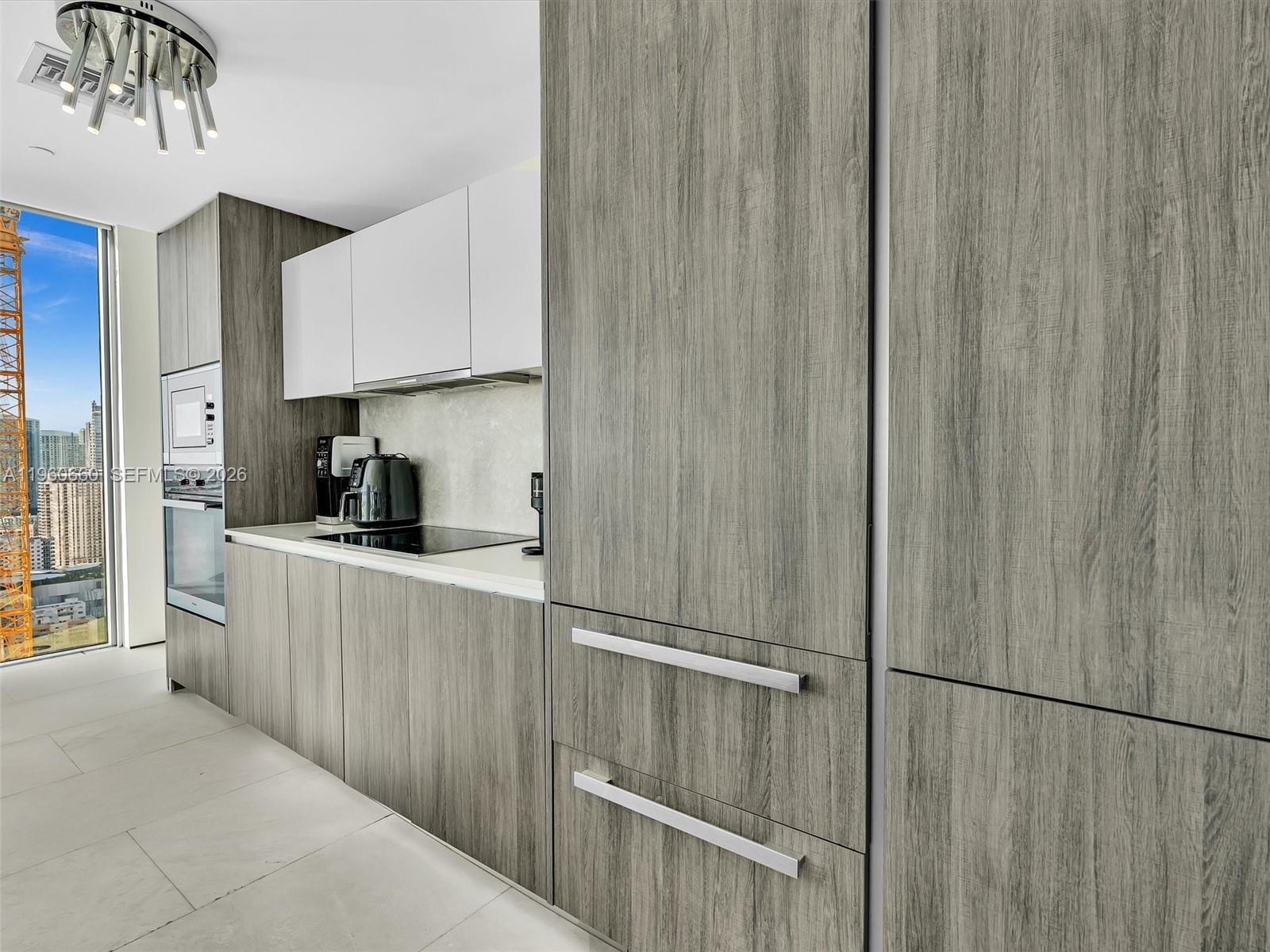 BISCAYNE BEACH CONDO - Residential