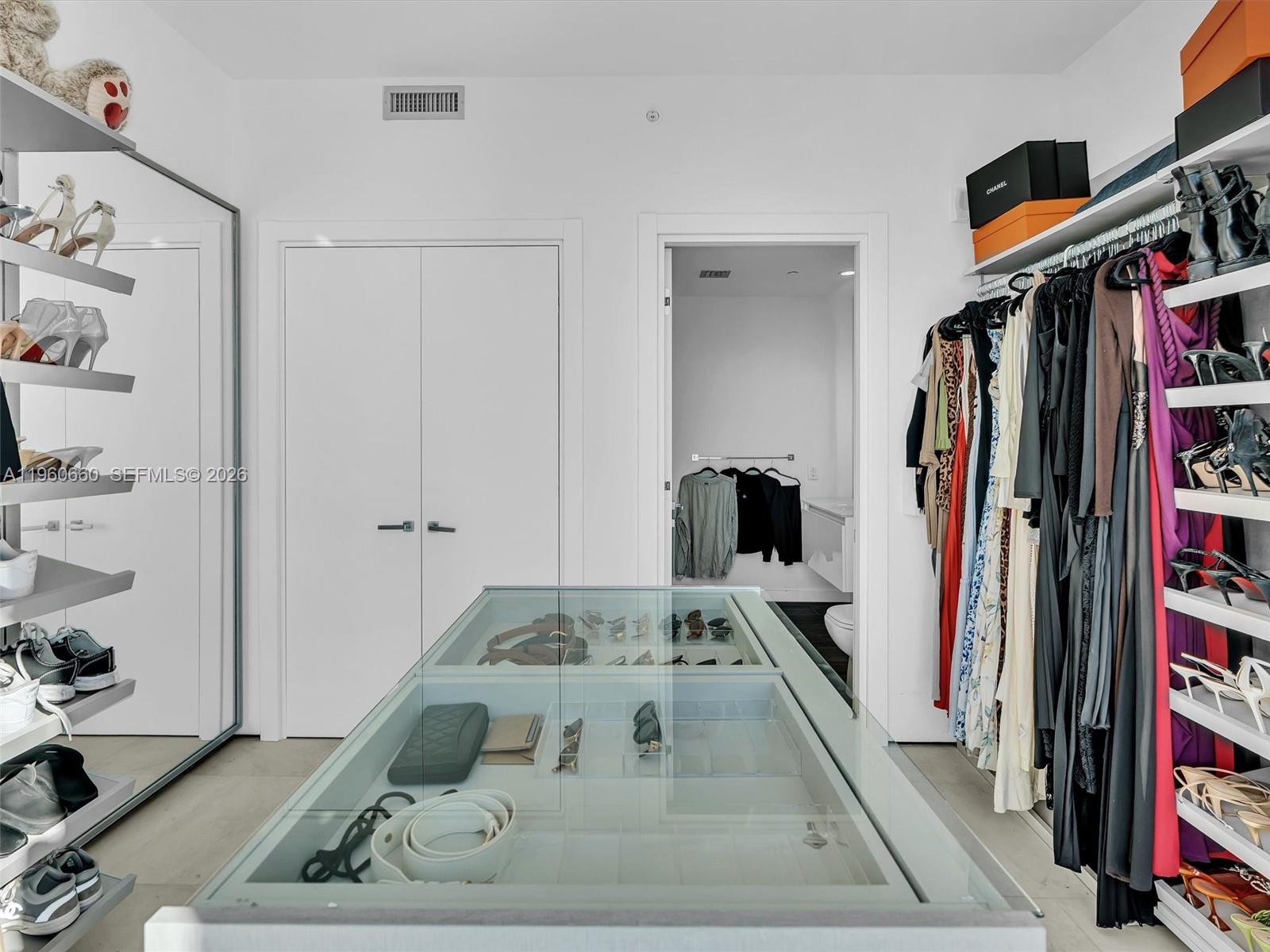 BISCAYNE BEACH CONDO - Residential