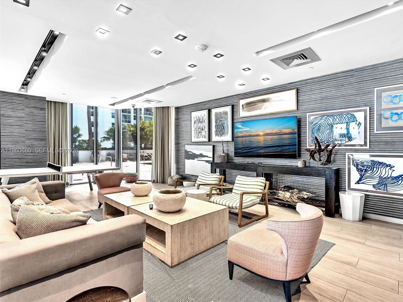 BISCAYNE BEACH CONDO - Residential