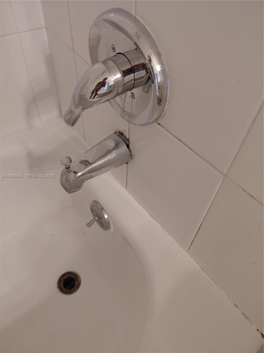 REGENCY MANOR CONDO - Residential