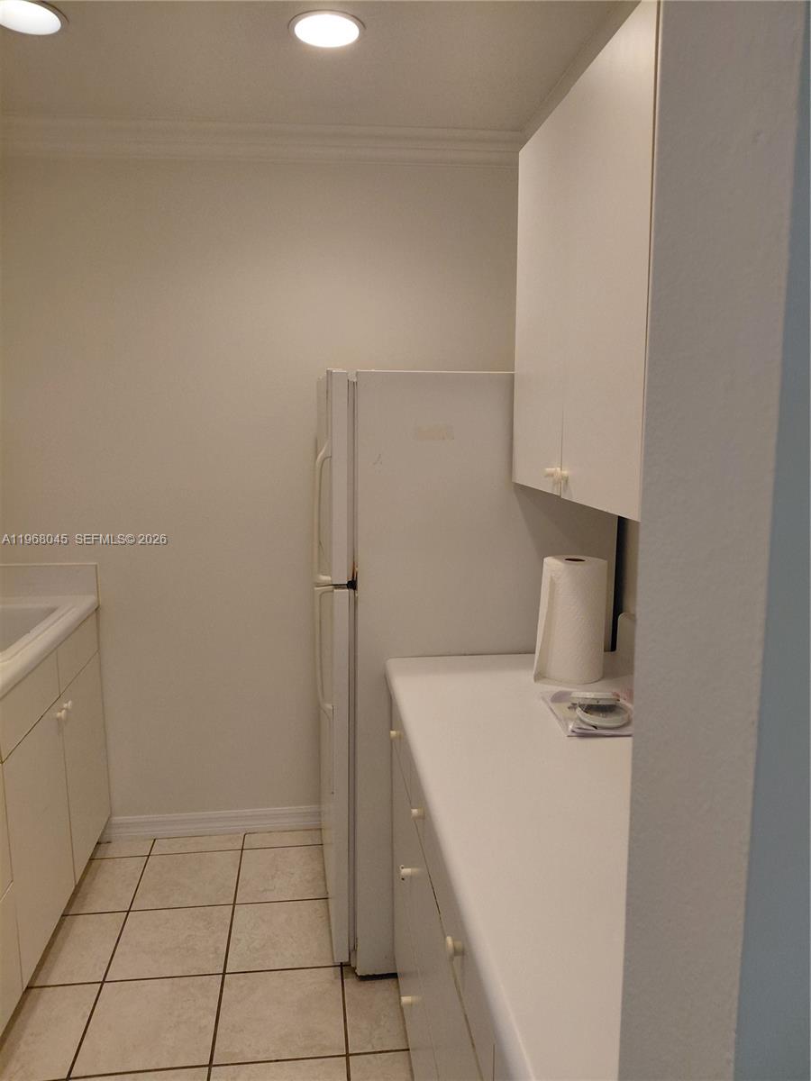 REGENCY MANOR CONDO - Residential