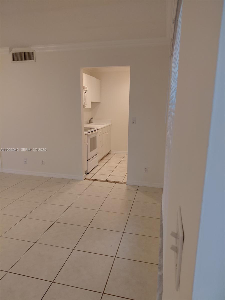 REGENCY MANOR CONDO - Residential