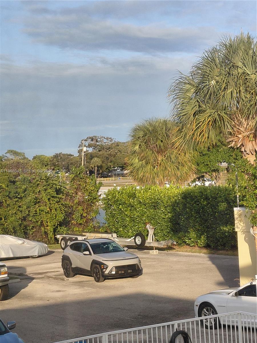 731 Hummingbird Way 10