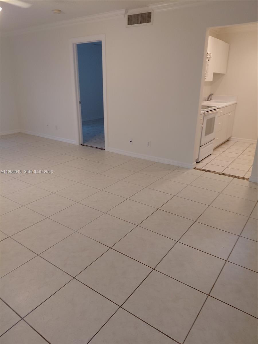 REGENCY MANOR CONDO - Residential