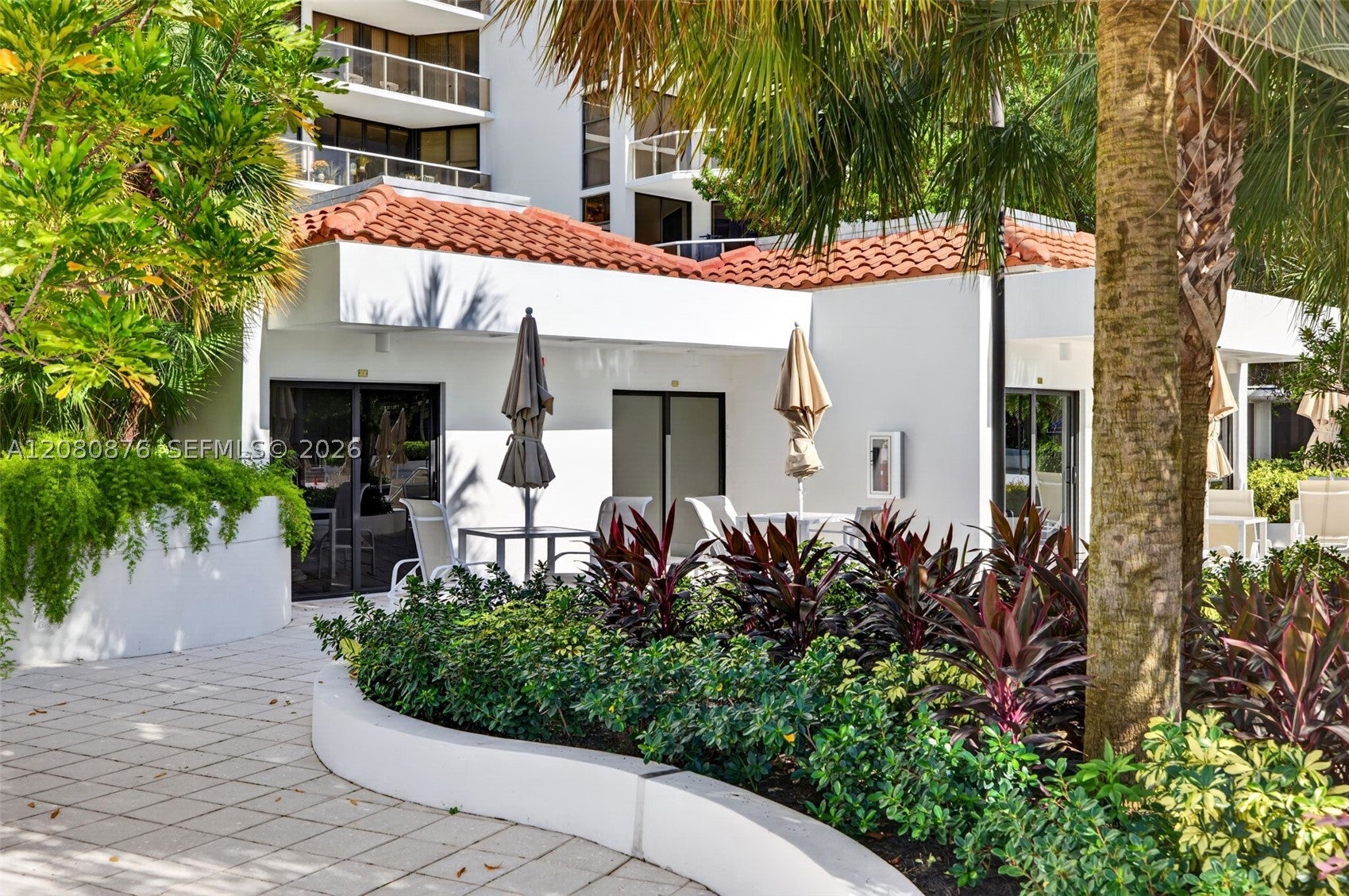 20281 E Country Club Dr CABANA #3