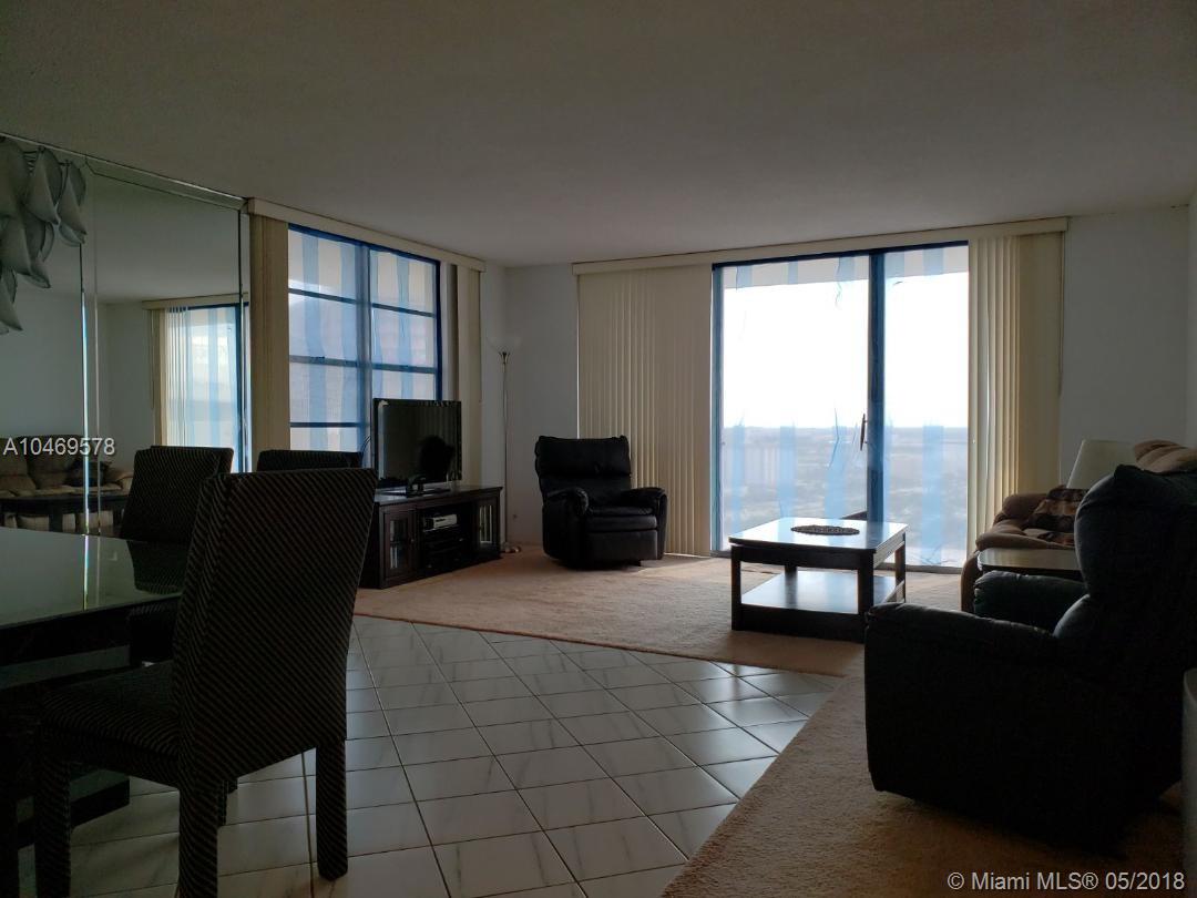 HALLAMRK OF HOLLYWOOD COND - Residential Lease