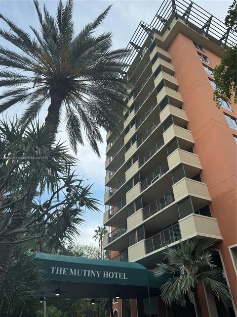 2951 S Bayshore Dr 215 Miami FL 33133