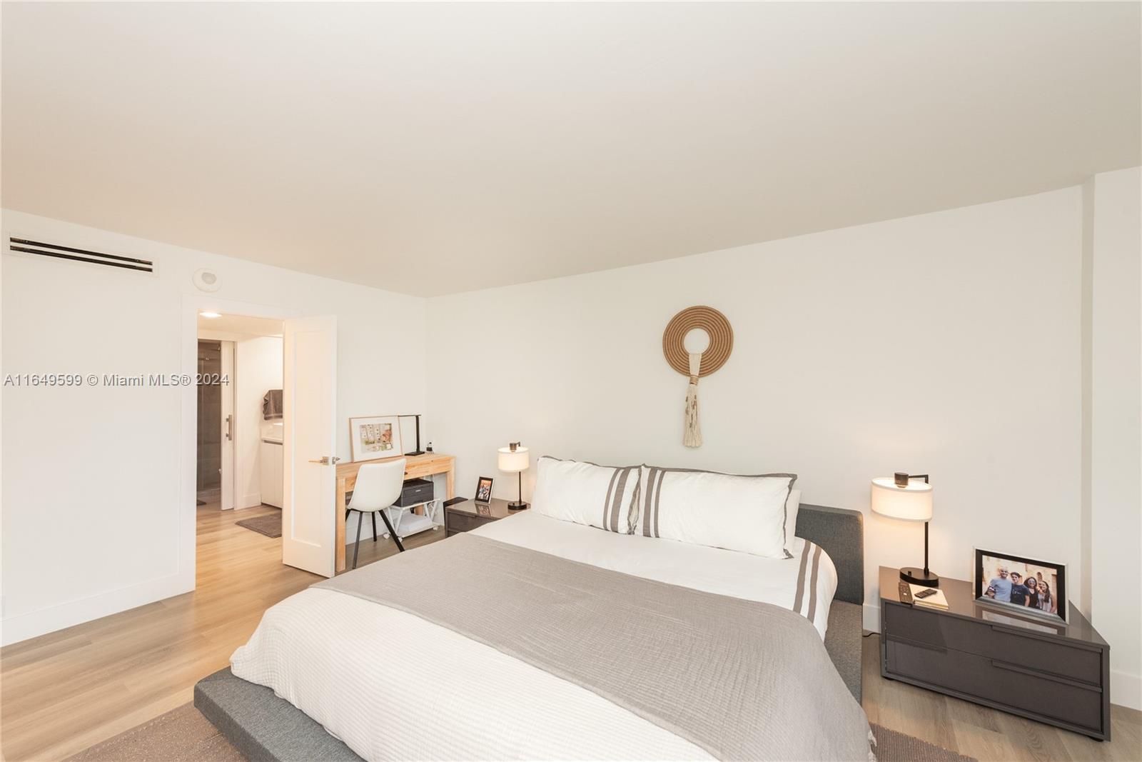 TOWERS OF KEY BISCAYNE CO - Residential Lease