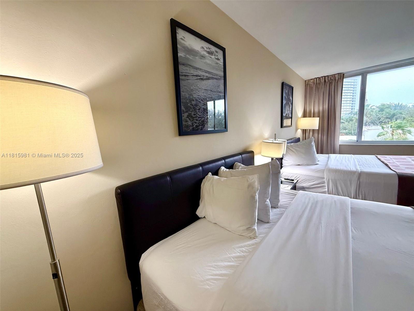 THE AVENTURA BEACH CLUB C - Residential