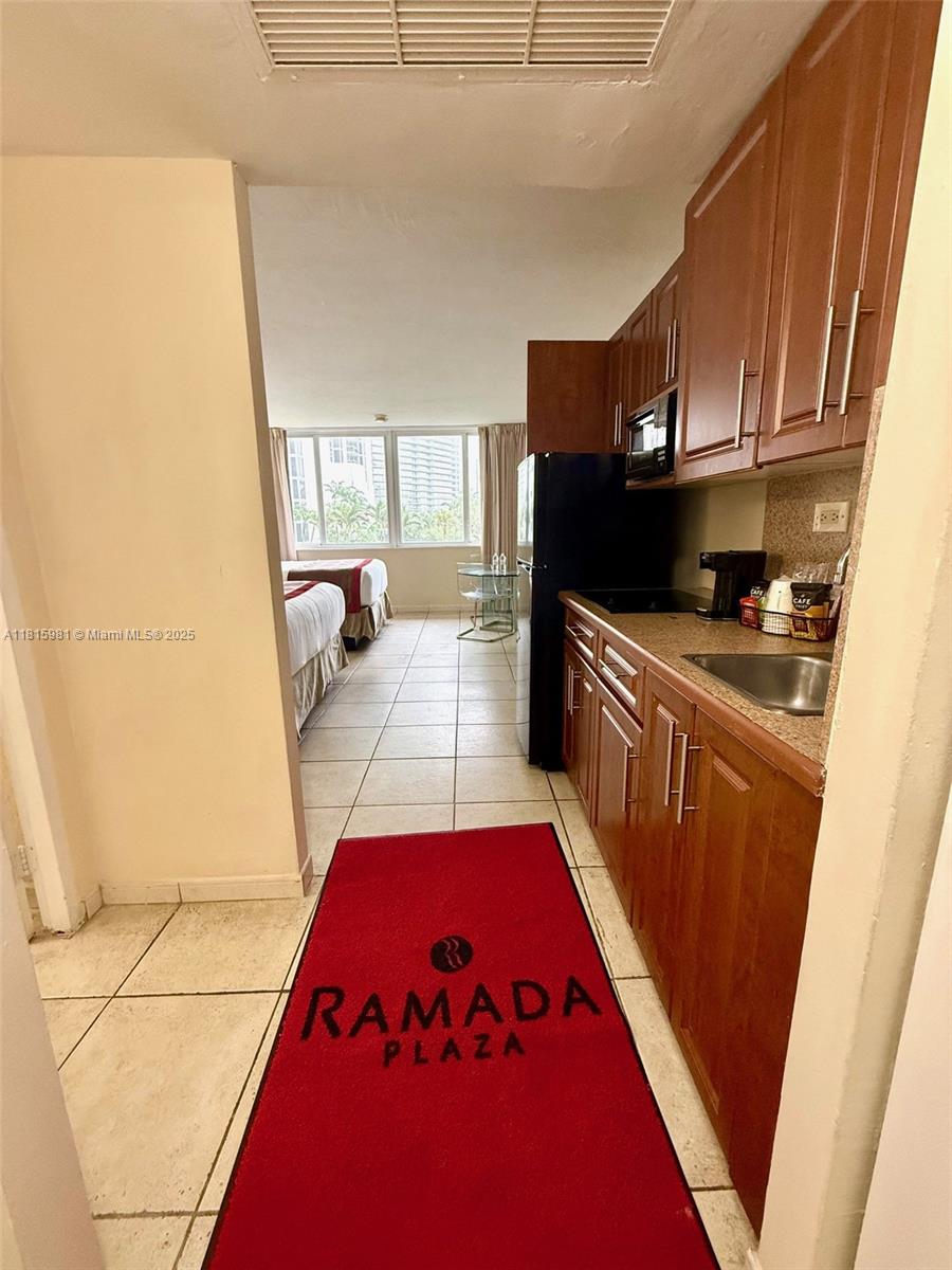 THE AVENTURA BEACH CLUB C - Residential