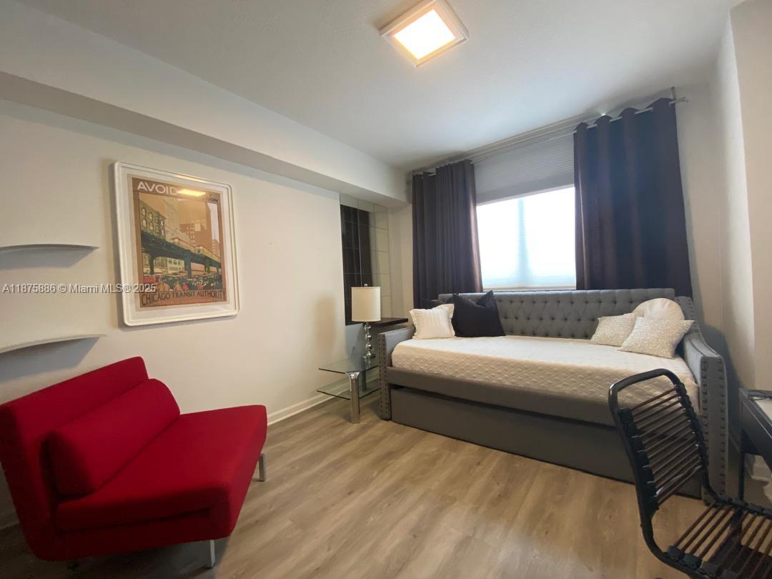 VENTURE AT AVENTURA EAST - Residential