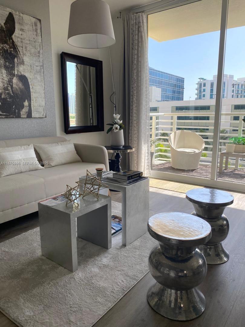 VENTURE AT AVENTURA EAST - Residential