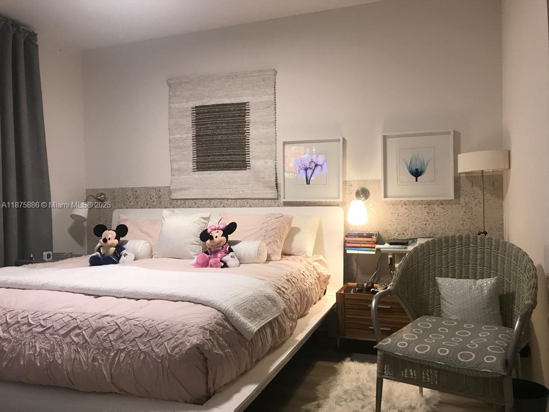 VENTURE AT AVENTURA EAST - Residential