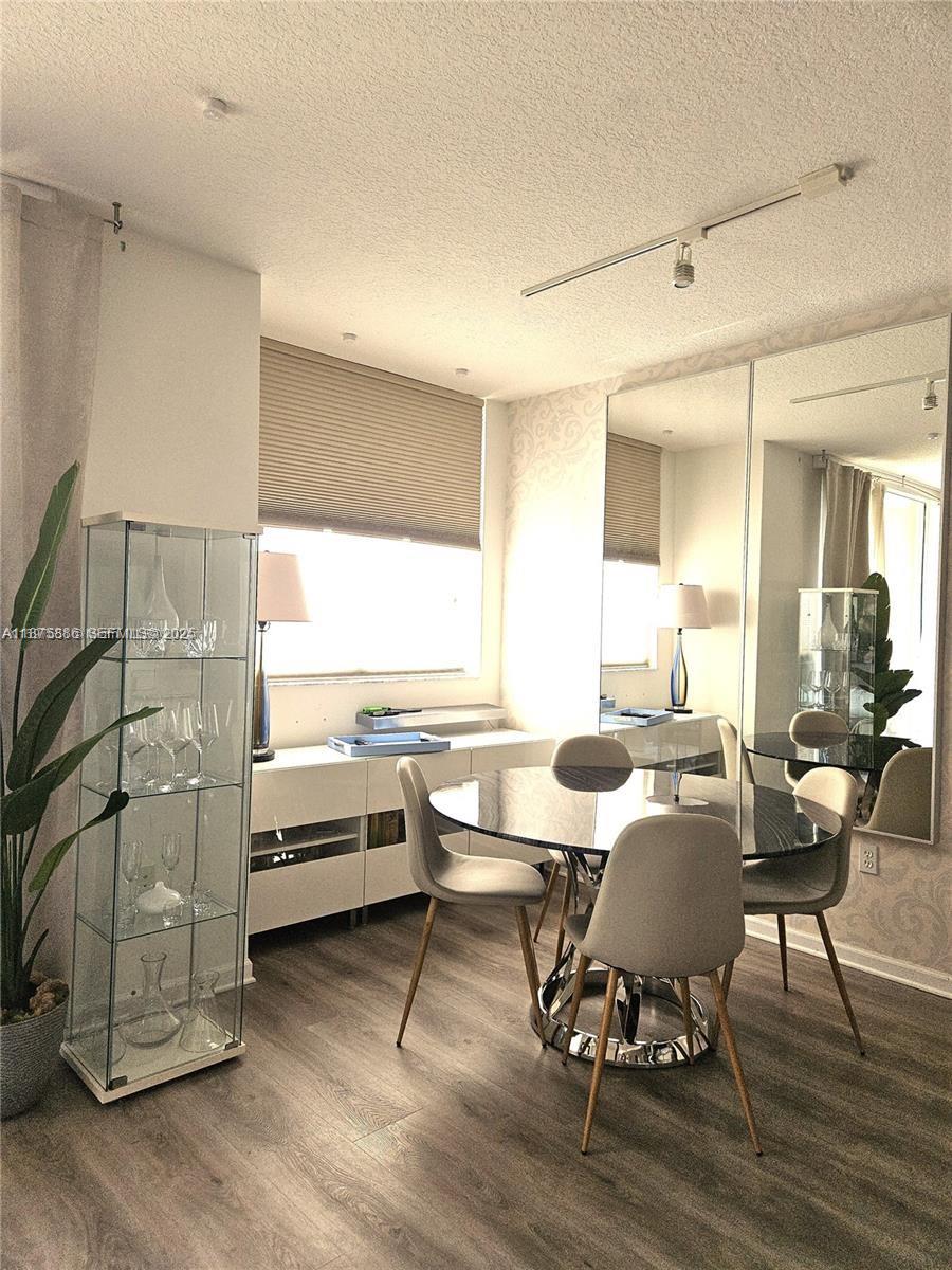 VENTURE AT AVENTURA EAST - Residential