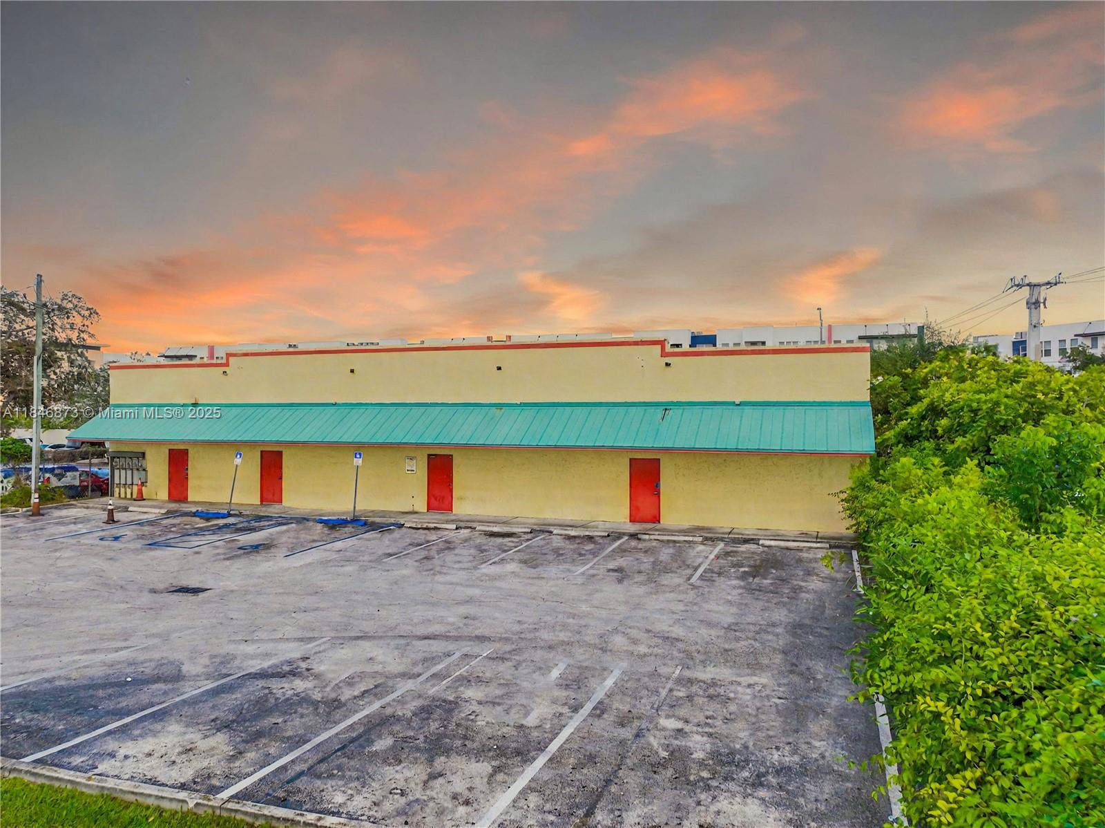 27330 S Dixie Hwy
