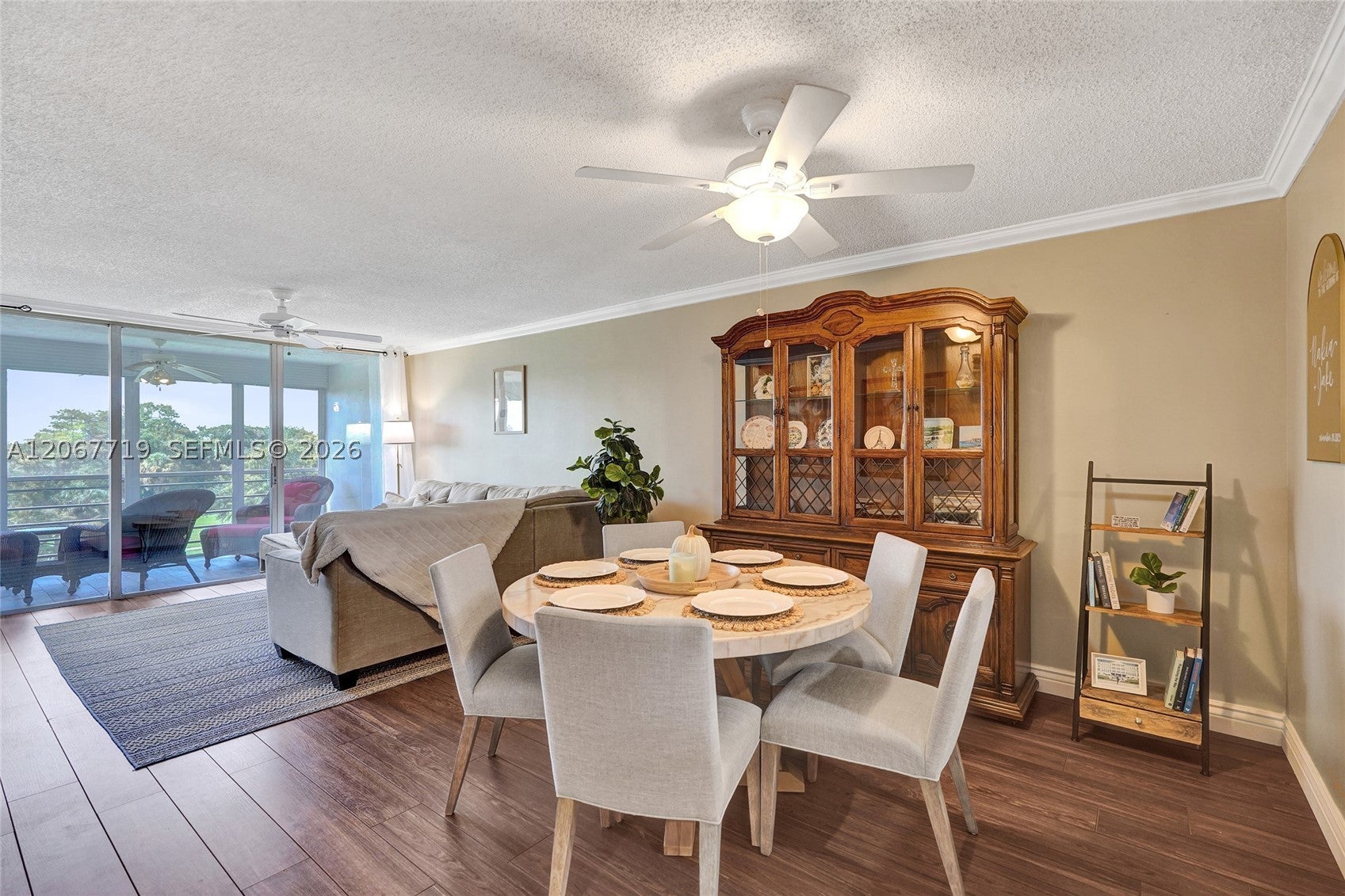 605 Oaks Dr 504