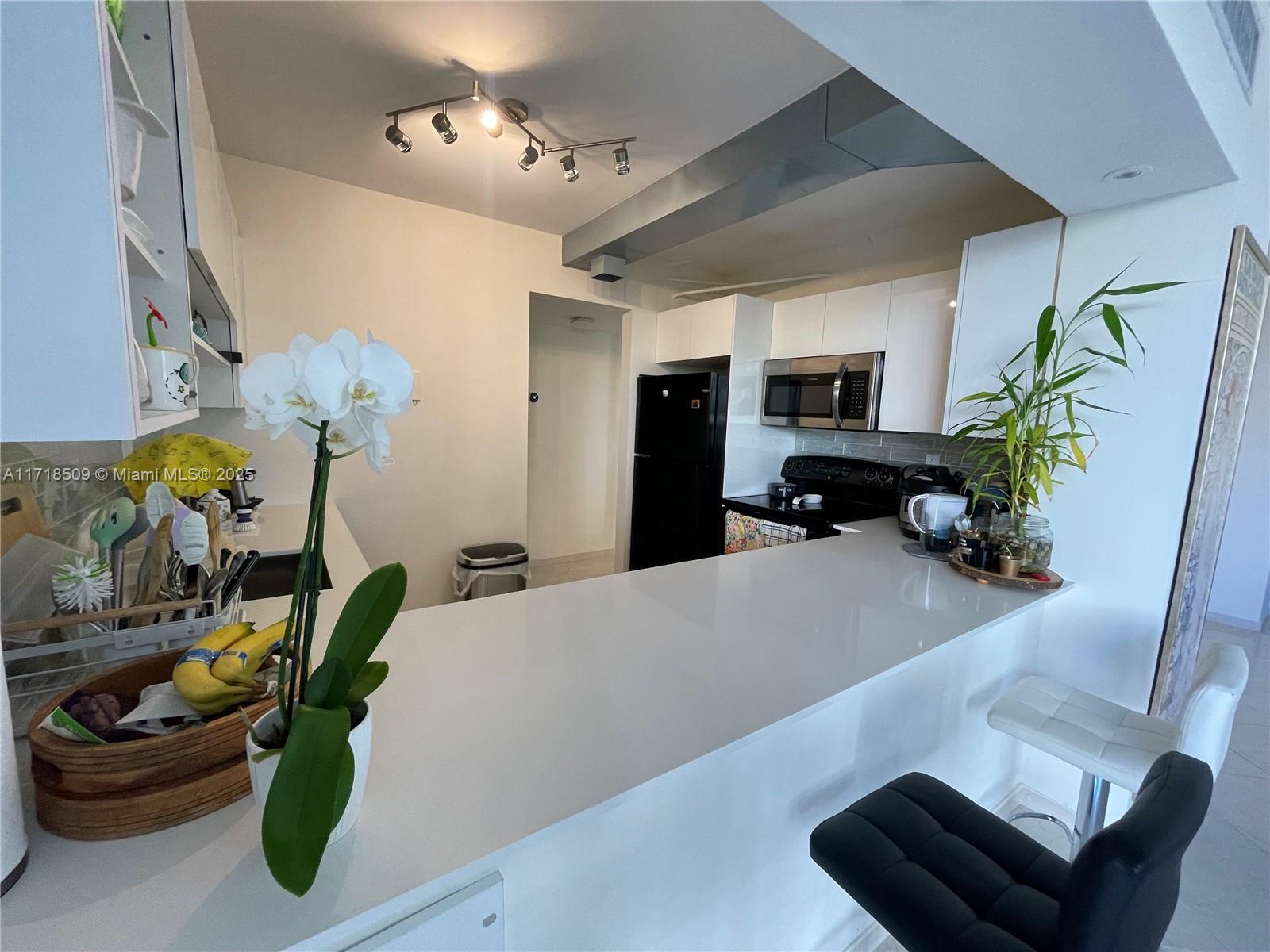 JOCKEY CLUB CONDO UNIT II - Residential