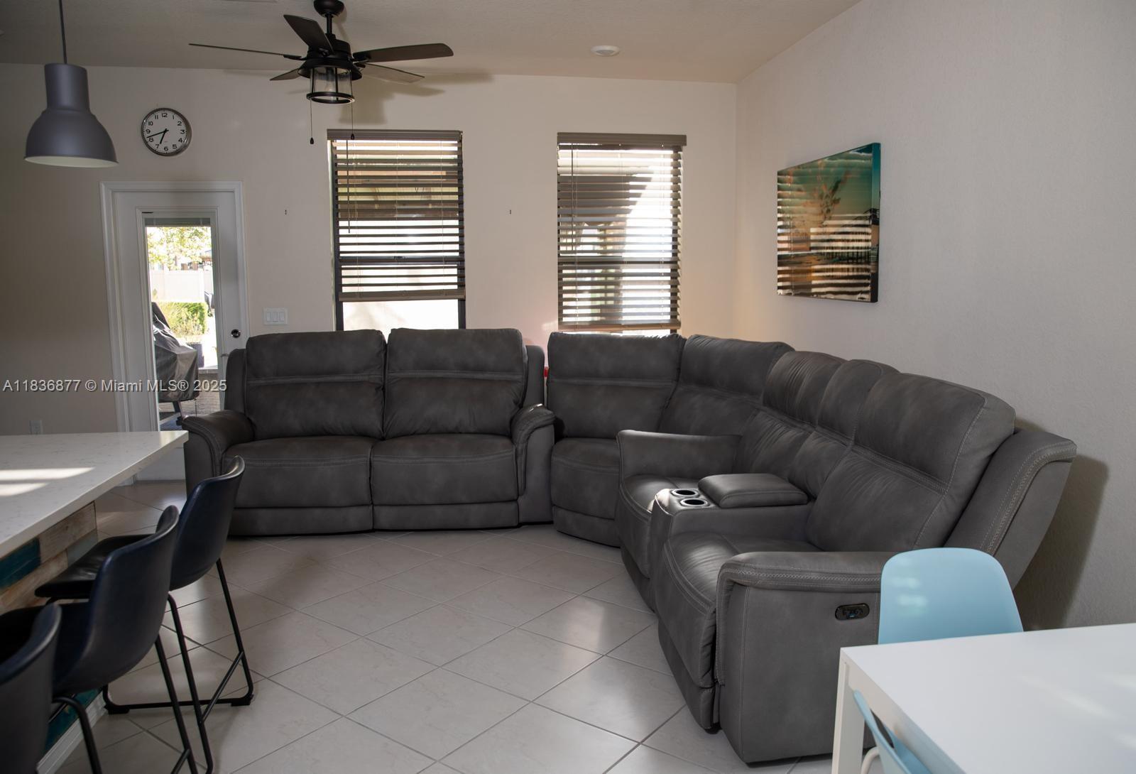 2393 Post St, Palm Springs, FL, 33406/$469,000 4 2393 Post St