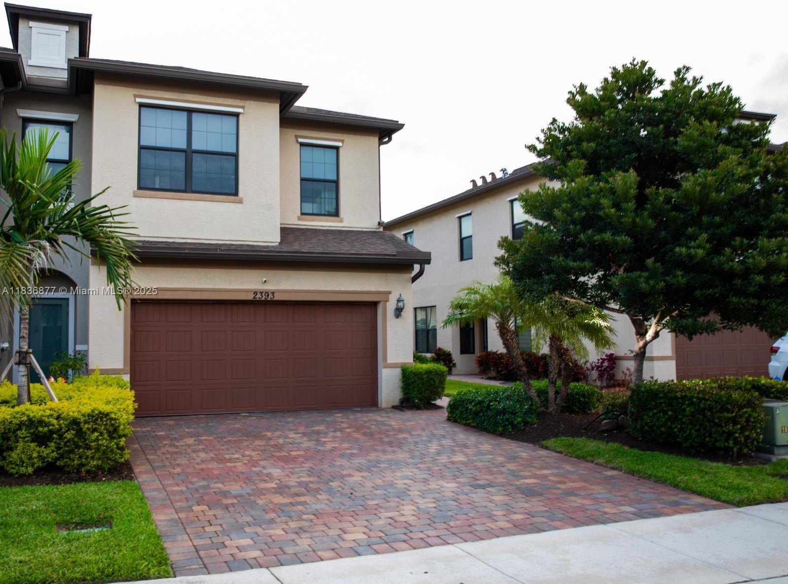 2393 Post St, Palm Springs, FL, 33406/$469,000 1 2393 Post St