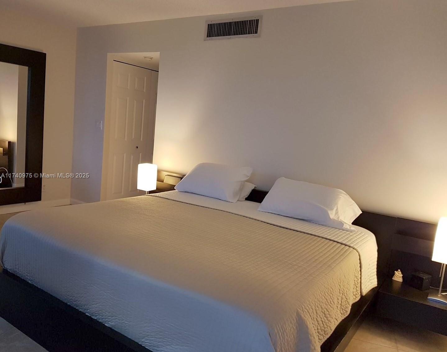 ENSENADA CONDO BLDG E-I - Residential