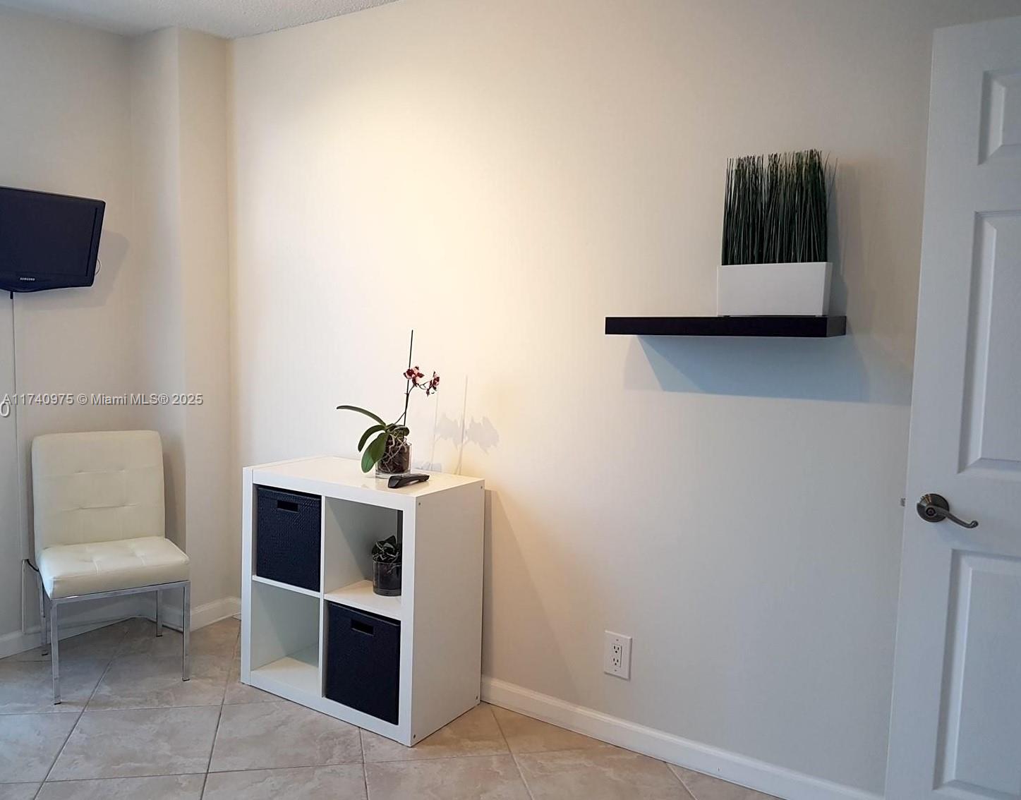 ENSENADA CONDO BLDG E-I - Residential