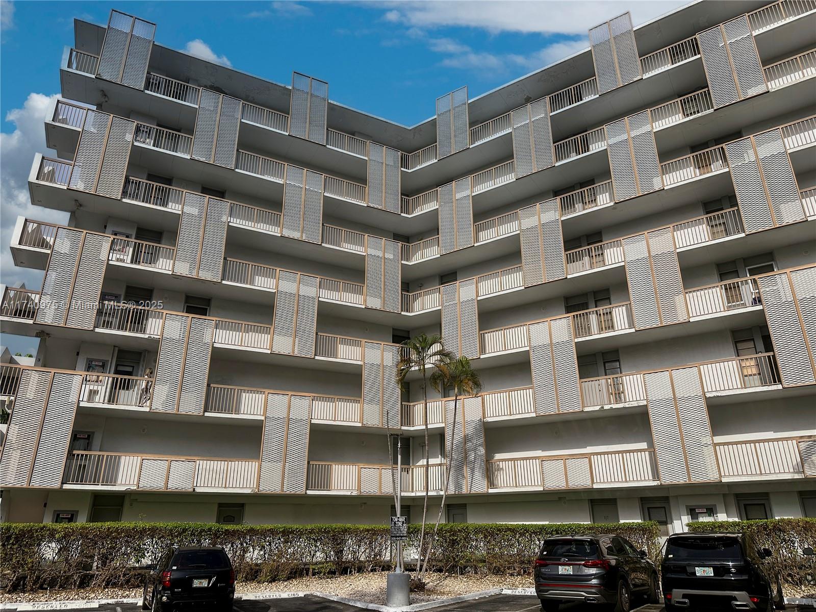 ENSENADA CONDO BLDG E-I - Residential