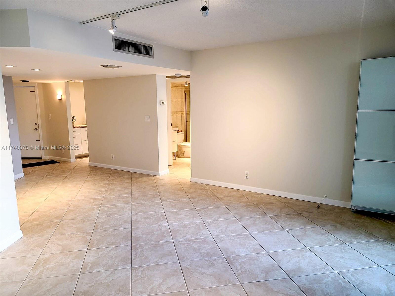 ENSENADA CONDO BLDG E-I - Residential