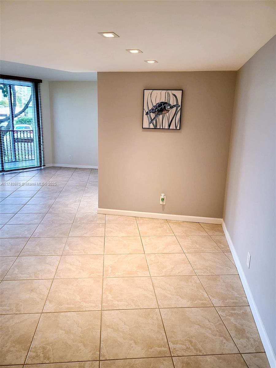ENSENADA CONDO BLDG E-I - Residential