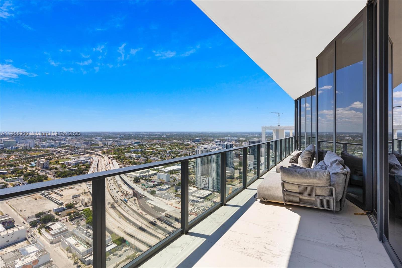 1000 Museum - Residential Lease