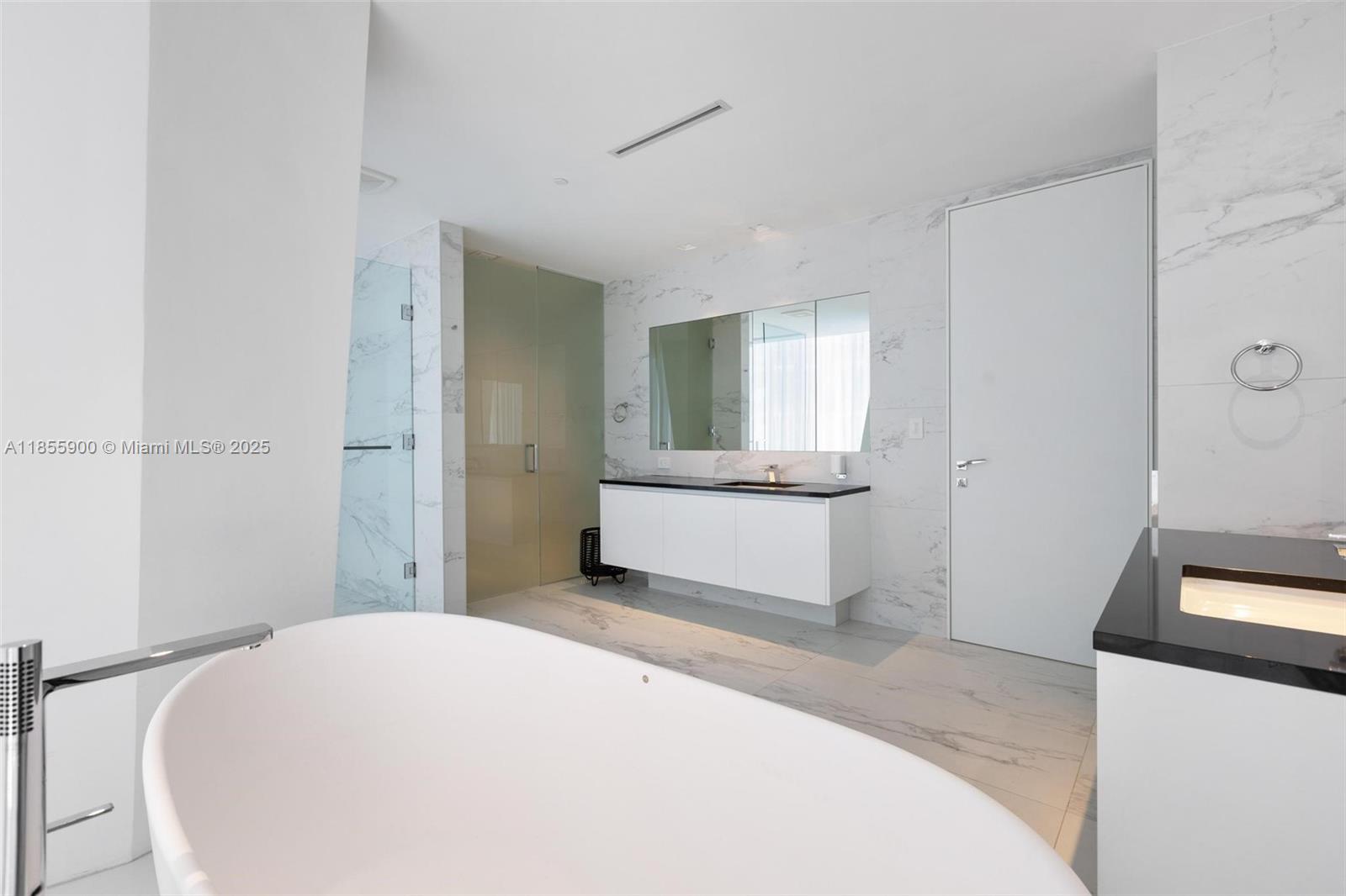 1000 Museum - Residential Lease