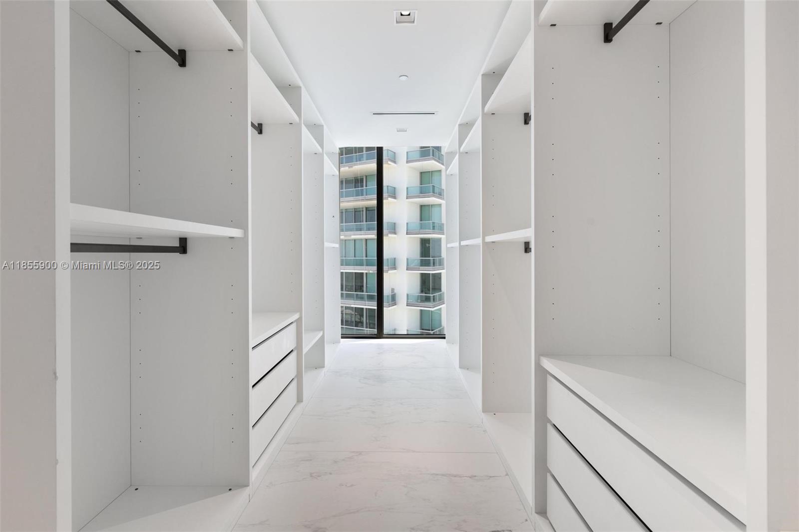 1000 Museum - Residential Lease