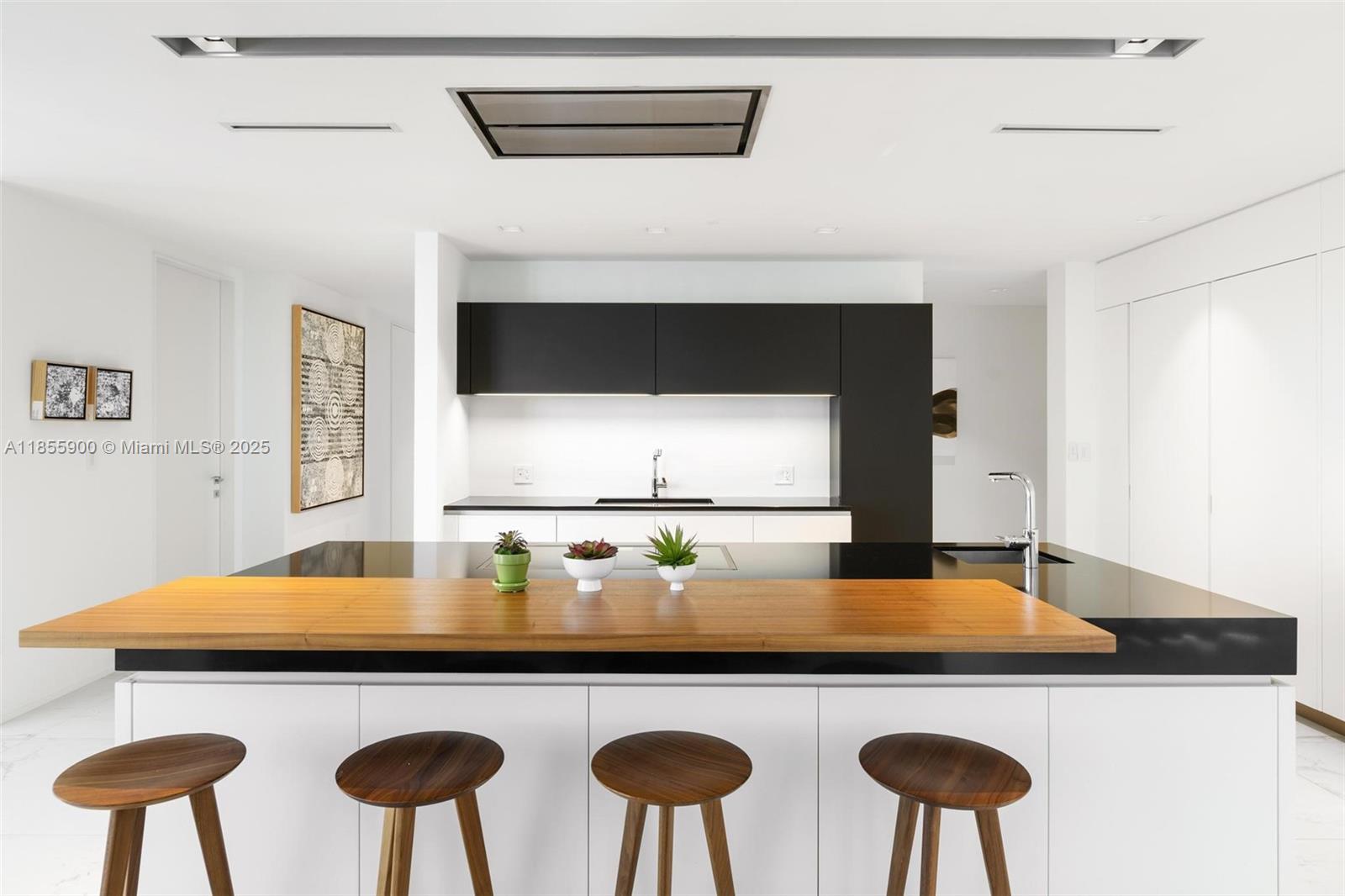 1000 Museum - Residential Lease