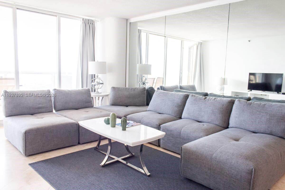 1717 N Bayshore Dr B-4141