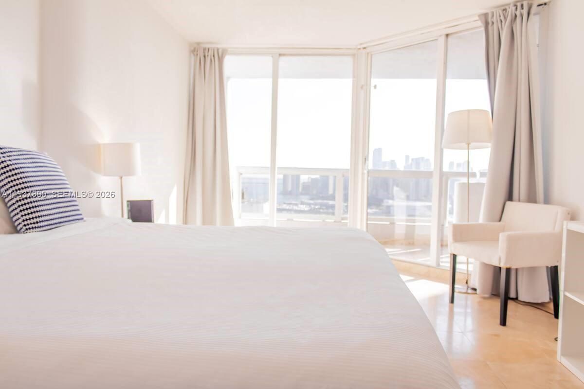 VENETIA CONDO - Residential